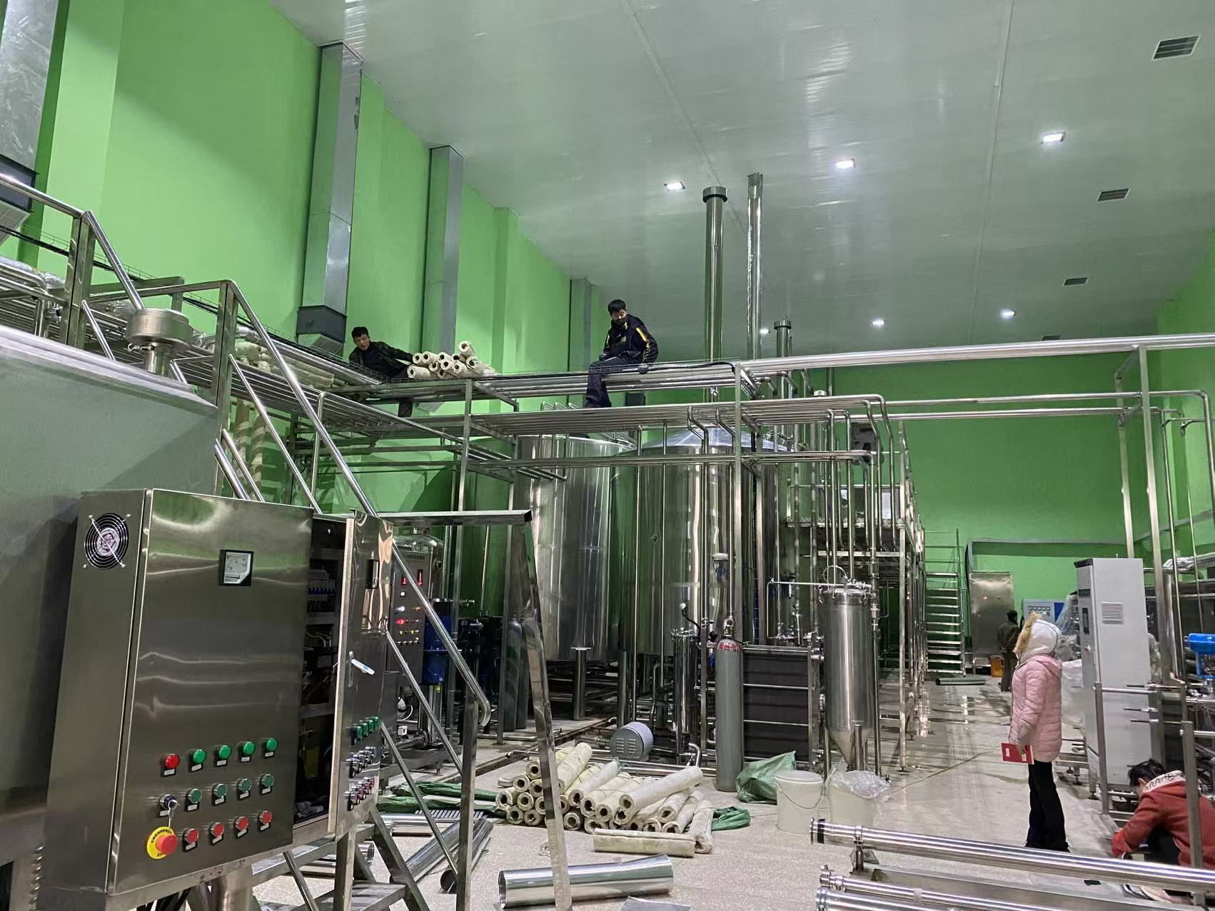 芒康精酿啤酒设备厂—精酿啤酒设备制造:传承工艺与创新科技的交融